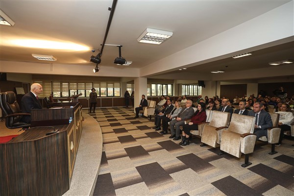 Yenimahalle’de belediye personeline eğitim haftası