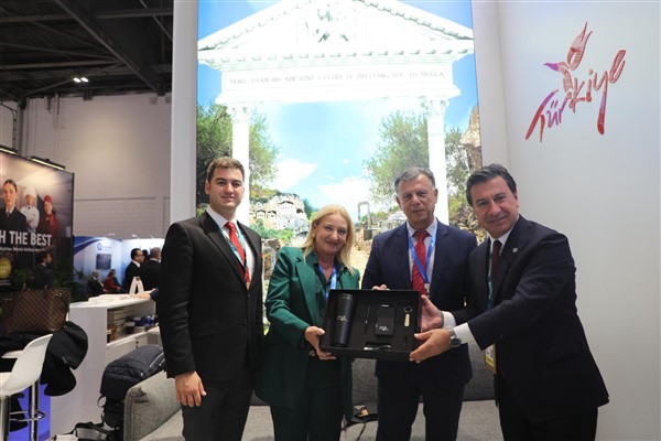 Aras, Dünya Seyahat Fuarı’na katıldı