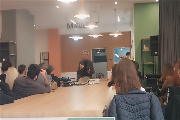 İKÜ’de “Girişimcilerin Büyük Hataları” konferansı düzenlendi