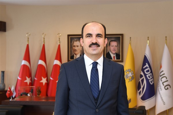 Başkan Altay 24 Kasım Öğretmenler Günü’nü kutladı