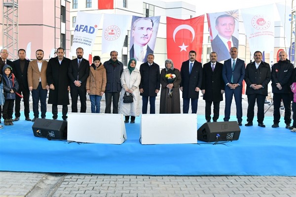 Şanlıurfa’da yapımı tamamlanan 2 bin 929 konut teslim edildi