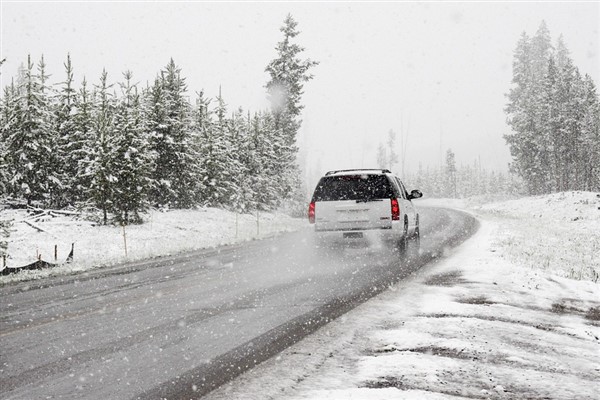 Malatya’da kar yağışı nedeniyle yolda mahsur kalan 787 vatandaş kurtarıldı