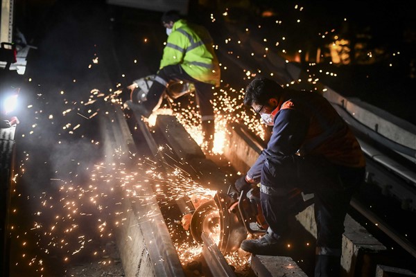Ankara Metrosu’nda aşınan raylar yenileniyor