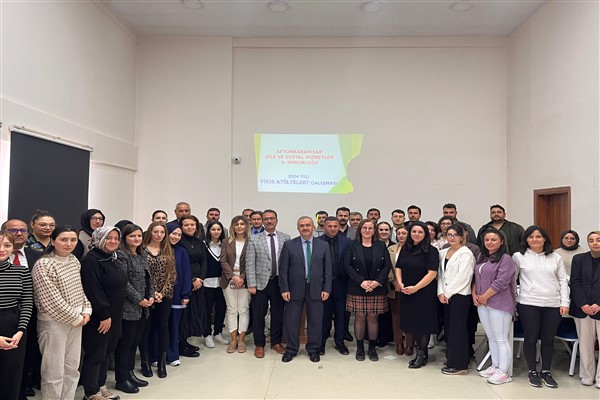 “Türkiye Yüzyılında Sosyal Hizmetlerde Fikir Atölyeleri Çalışmaları” gerçekleştiriliyor