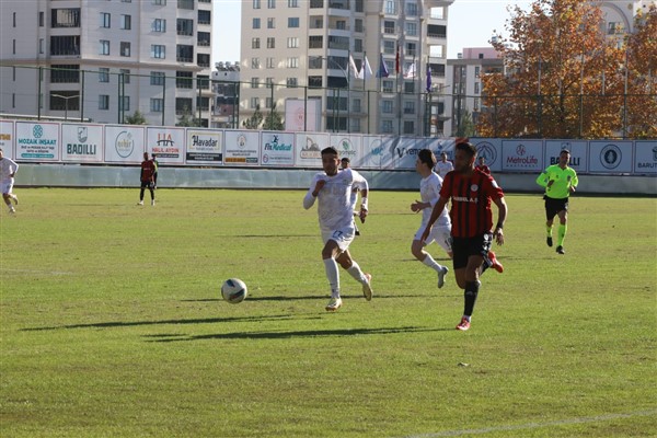 Karaköprü Belediyespor, Afyonspor’u mağlup etti