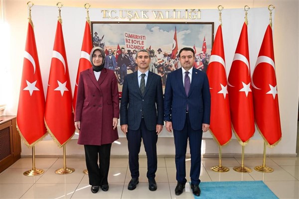 Afyonkarahisar Valisi Yiğitbaşı’ndan Uşak’a ziyaret