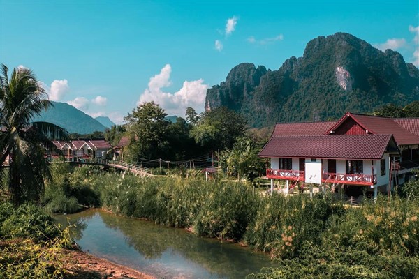 Laos, zehirlenmelerin ardından bir votka markasının satışını yasakladı