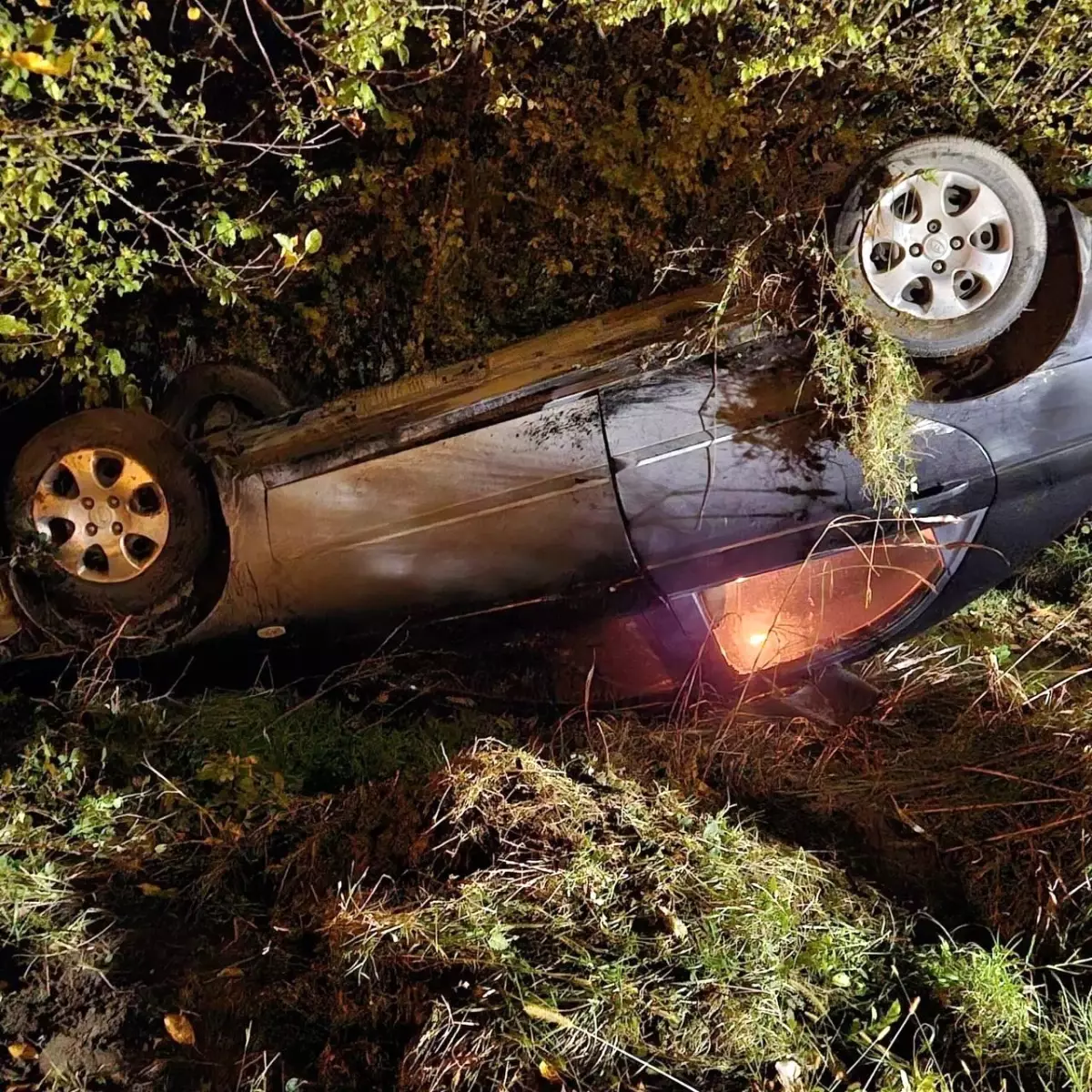 Kocaali’de Otomobil Takla Attı, Sürücü Hafif Yaralı Olarak Kurtuldu