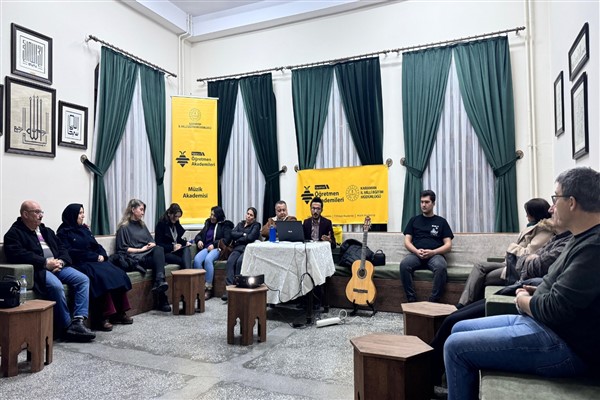 Karaman’daki öğretmenler müziğin ritimlerinde buluştu