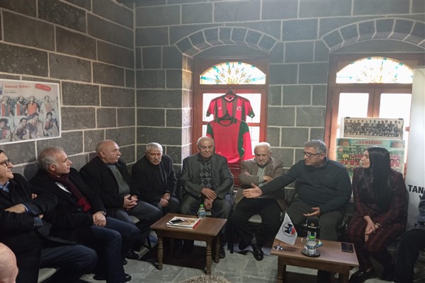 Diyarbakır’da futbolun tarihi masaya yatırıldı