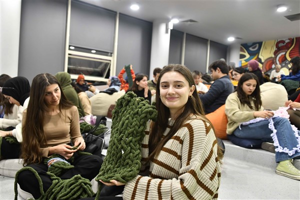 Renkli Düğümler Projesi, 200 çocuğa umut oldu