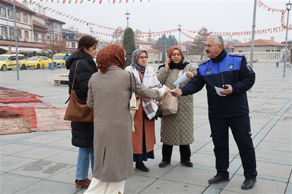 Konya Büyükşehir Zabıtası, dilencilere yönelik denetimlerini artırdı