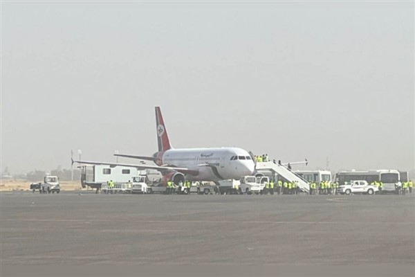 Yemen’de Sana ve Hudeyda kentleri havadan vuruluyor