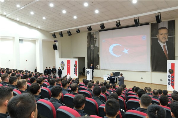 Vali Çiçekli’den Karaman Polis Meslek Eğitim Merkezi’ne ziyaret