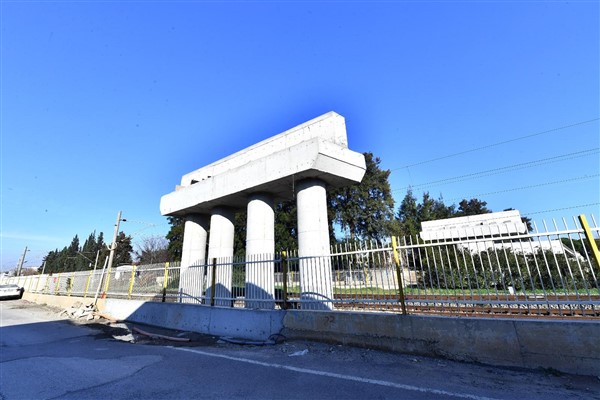 Hava Eğitim Yolu Taşıt Üst Geçidi çalışmalarında sona yaklaşıldı