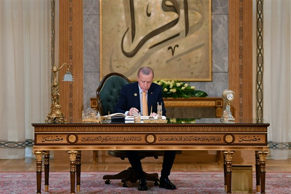 Erdoğan: İslam ülkeleri olarak İsrail’e karşı atılabilecek adımlara öncülük etmeliyiz