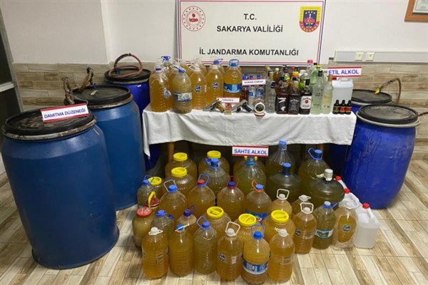 Sakarya’da  kaçakçılık ve uyuşturucu operasyonu: 3 gözaltı