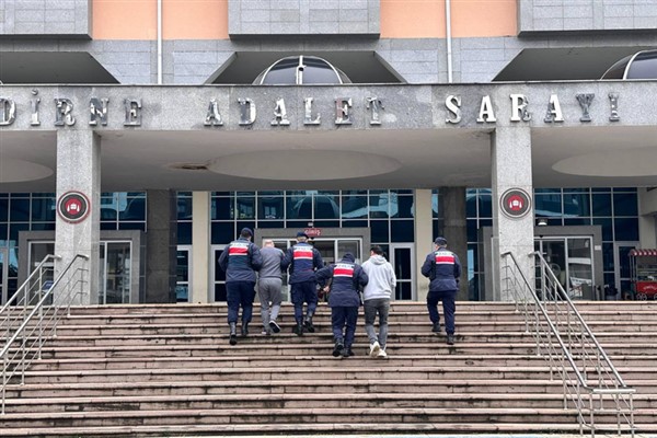 Edirne’de uyuşturucu suçundan aranan 2 şahıs yakalandı
