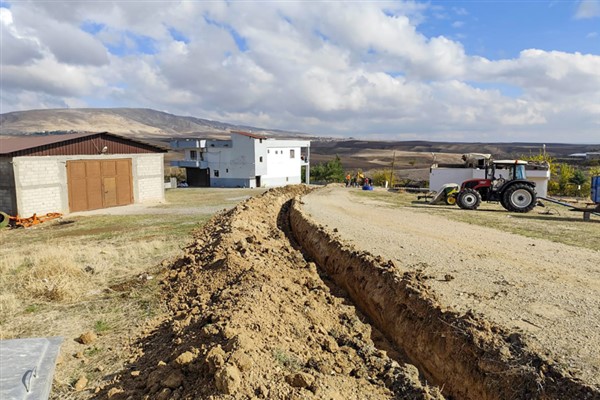 Silvan’da 2 bin metrelik içme suyu hattı döşendi