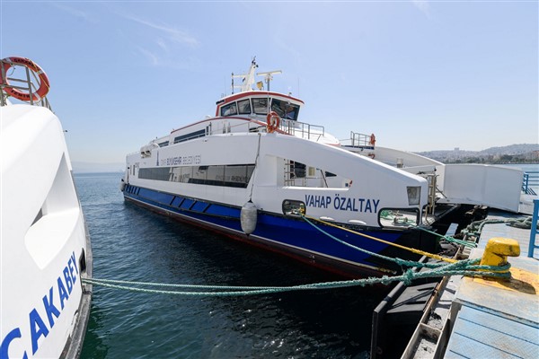 Göztepe ve Karantina iskeleleri yenileniyor