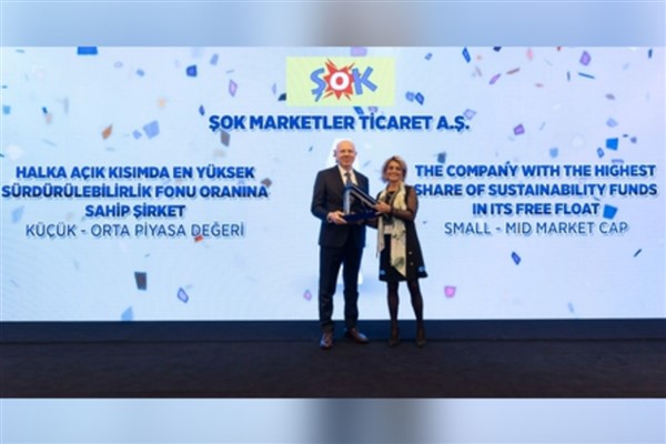 ŞOK Marketler yatırım stratejisiyle, TÜYİD Yatırımcı İlişkileri Zirvesi’nde ödül aldı