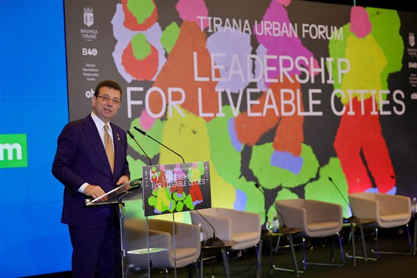 İmamoğlu: Tiran, B40 ağı ile bölge için başlıca bir güç merkezi olarak güçleniyor