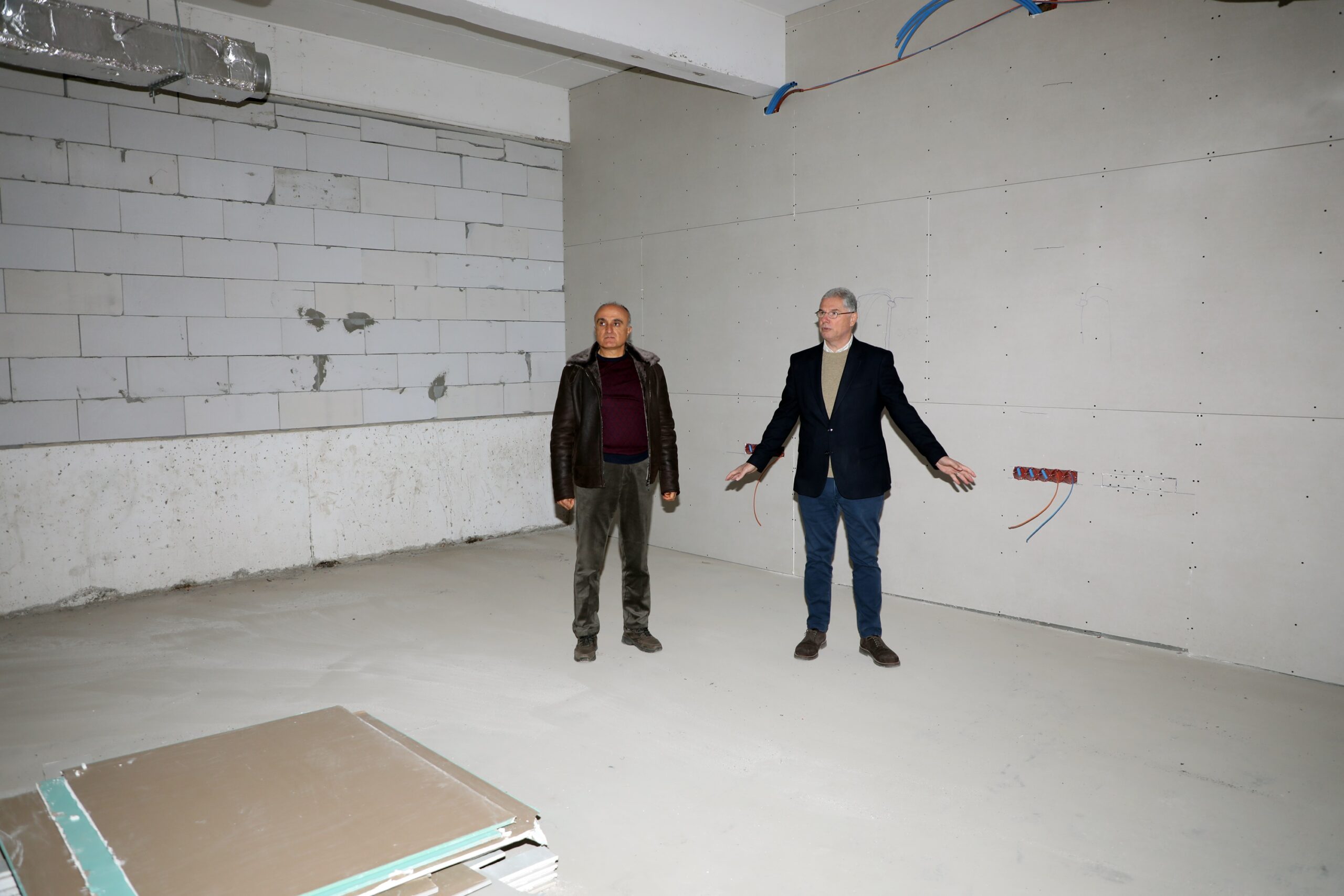 Sivil toplum kuruluşlarına modern merkez