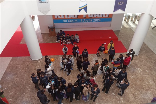 Diyarbakır Kitap Fuarı ilgi gördü