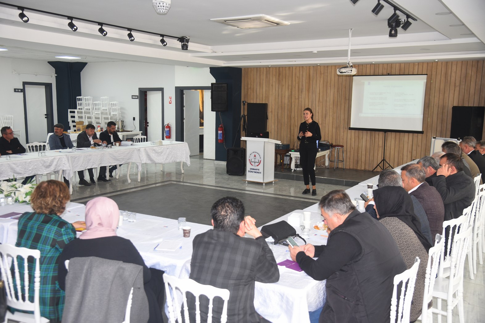 Osmaniye Belediyesi, “Toplumsal Cinsiyet Eşitliği” eğitim programı düzenledi