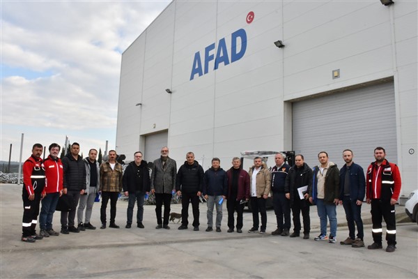 AFAD İl Müdürü Pıhtılı, AFAD’ın Bölgesel Lojistik Merkezi’ni inceledi