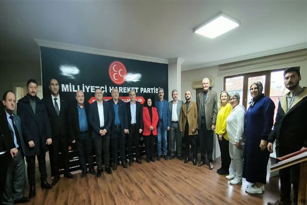 Derince Belediye Başkanı Gökçe, MHP ve YRP İlçe Teşkilatlarını ziyaret etti
