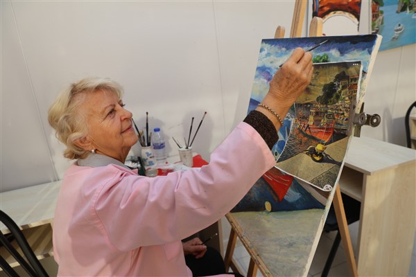 Mudanya Belediyesi’nin kurslarında 550 kişi eğitim alıyor