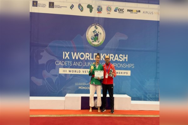 Işıl Sinem Aydın, Moğolistan’daki Kuraş Şampiyonasında  dünya şampiyonu oldu