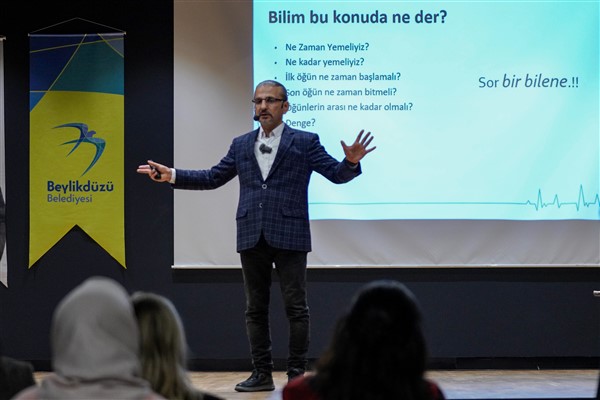Beylikdüzü’nde “Obeziteyi Bil, Sağlığını Koru” söyleşisi düzenlendi
