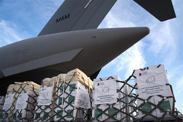 Katar’ın Suriye’ye insani yardım taşıyan uçağı, Gaziantep’e ulaştı