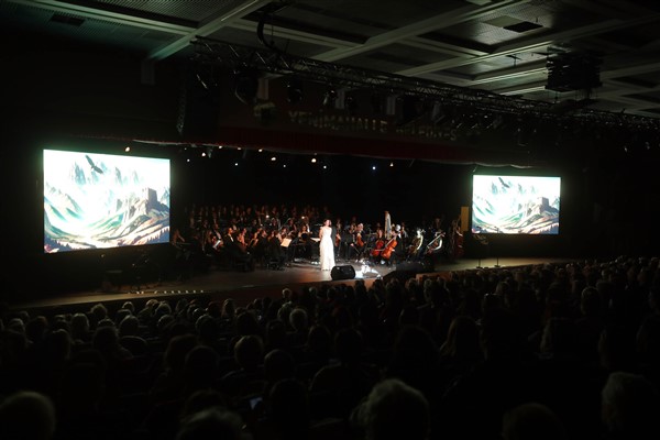 “Şehirlerin Ecesi ANKARA” gösterisi Yenimahalle’de izleyiciyle buluştu