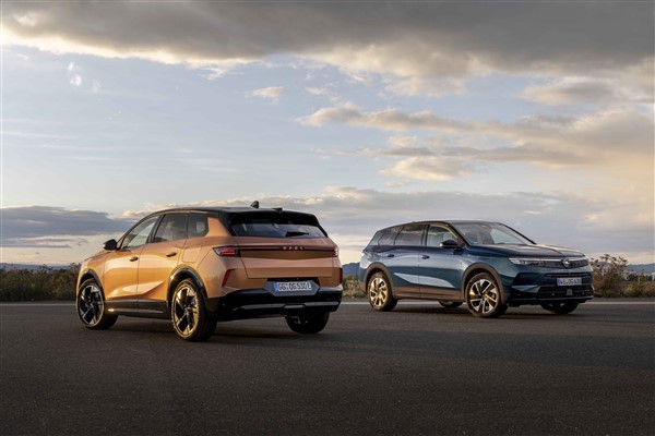 Opel’in amiral gemisi yeni Grandland Türkiye’de ön talep almaya başlıyor