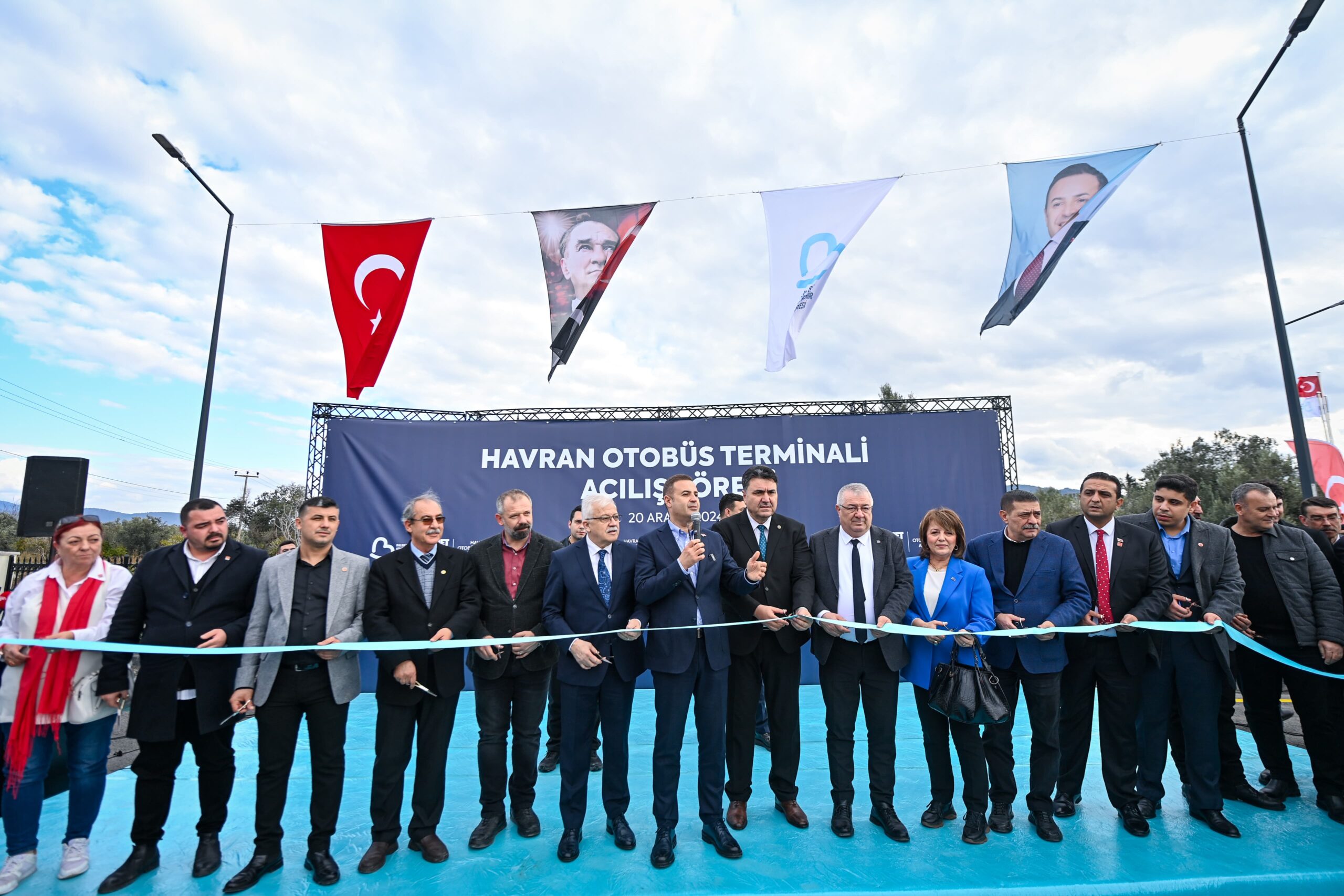 Balıkesir yeni Otobüs Terminali ve On On Kafe açıldı