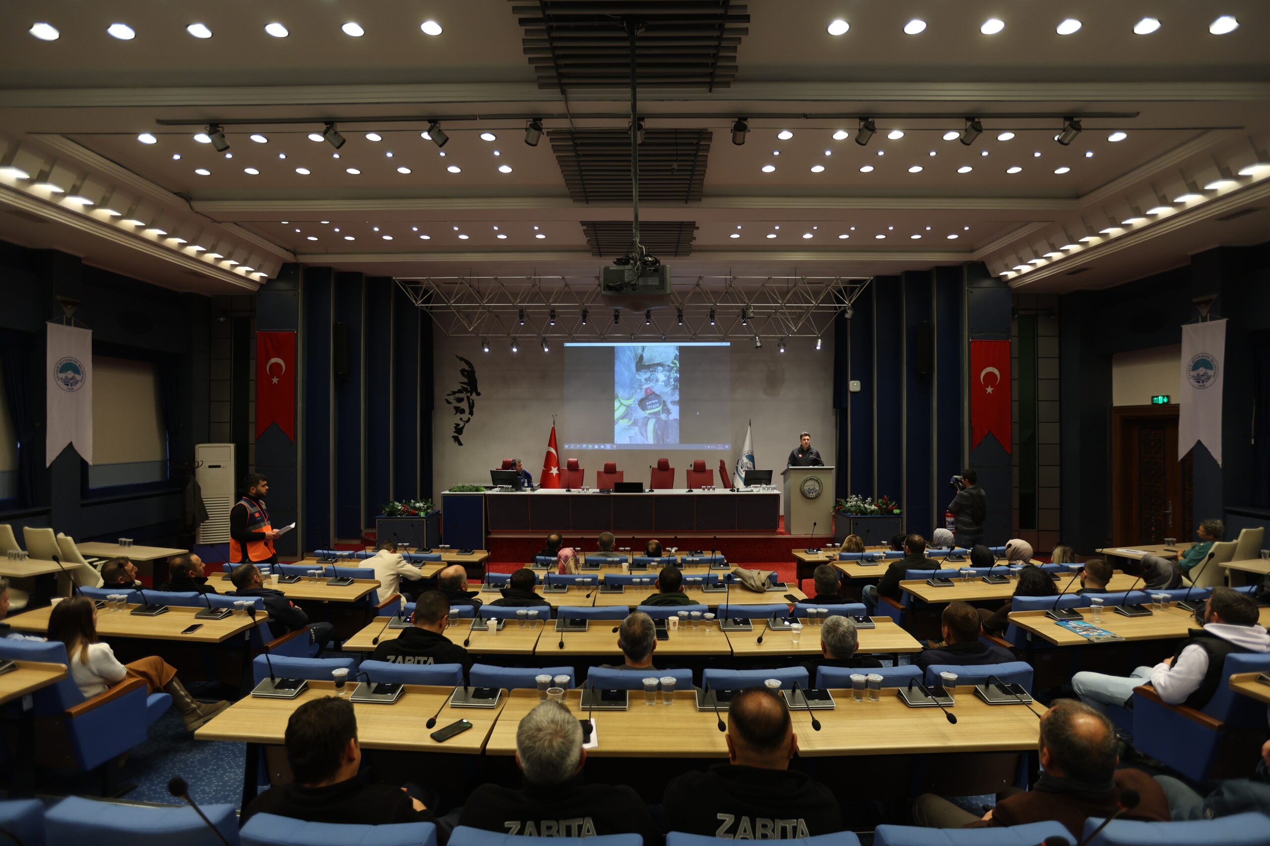 Kayseri Büyükşehir Belediyesi’nden personele Afet Farkındalık Eğitimi