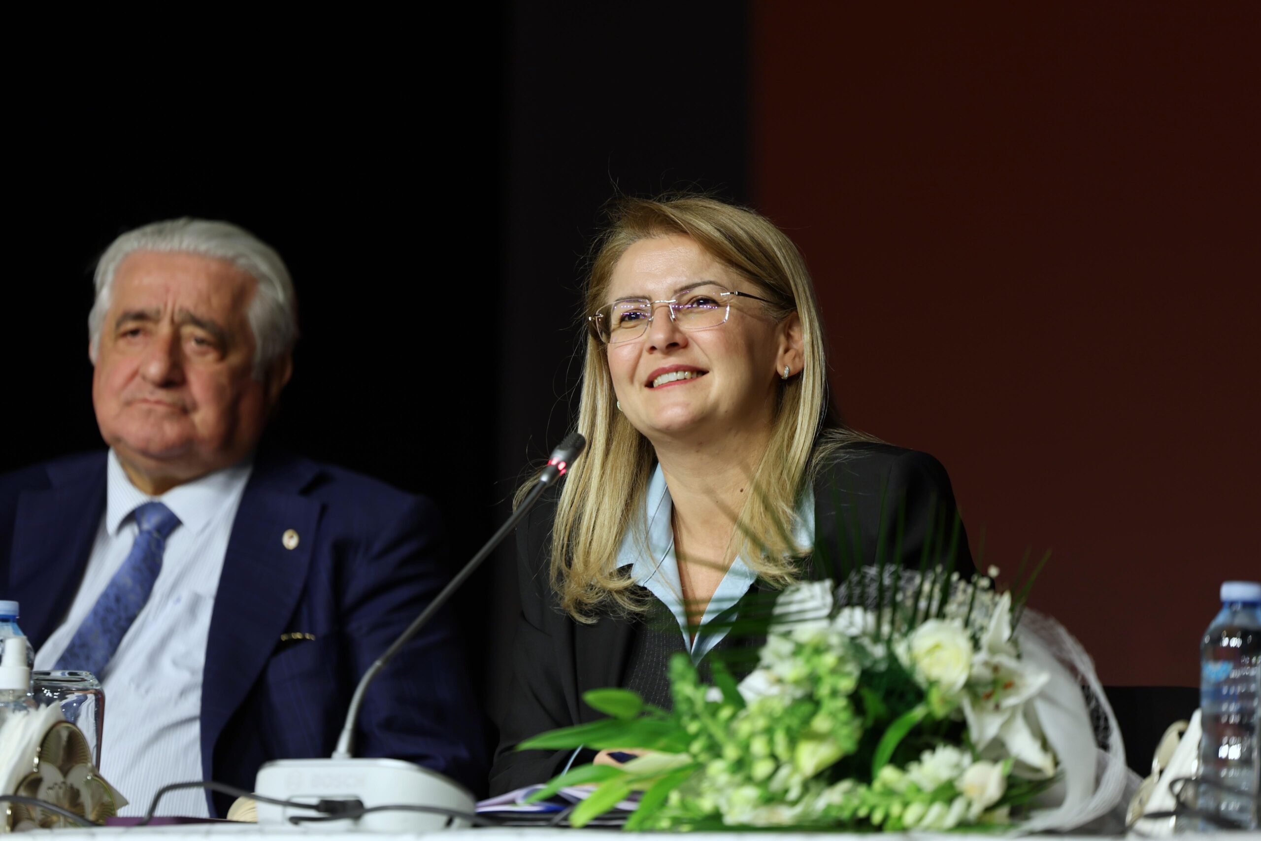 Başkan Ovalıoğlu: Şimdi görev başa düştüyse, Ayşegül burada!