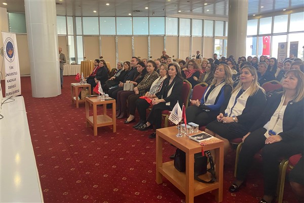 Türk kadınına seçme ve seçilme hakkı tanınması Bursa’da ele alındı