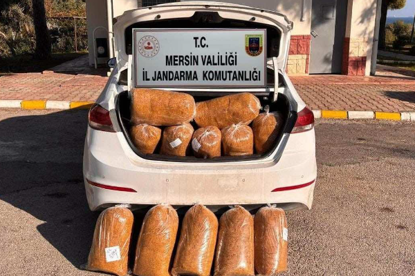 Mersin’de kaçak makaronlara operasyon