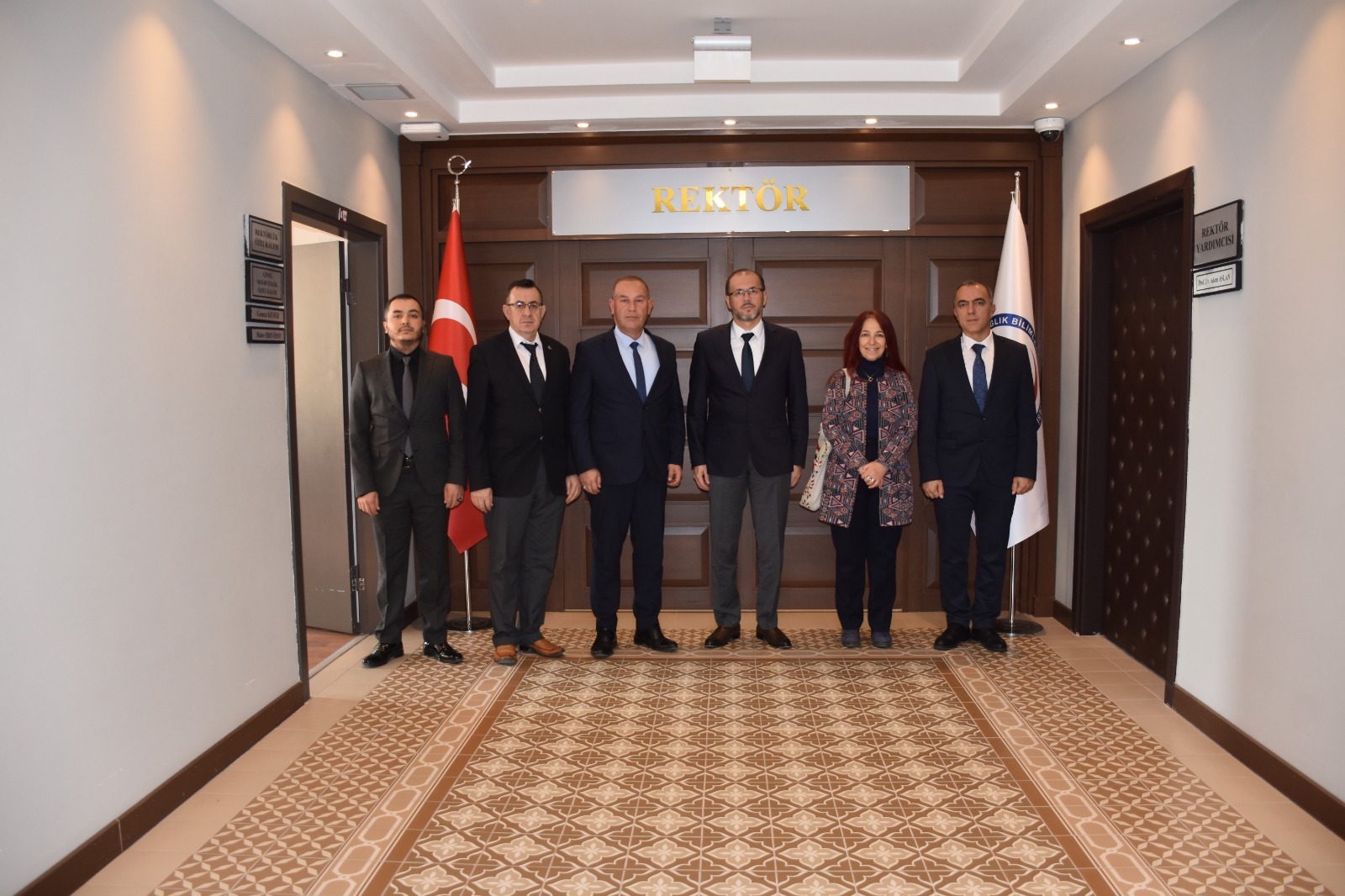 Türk Sağlık Sen Afyonkarahisar Şube Başkanı Öztürk, AFSÜ Rektörü Okumuş’u ziyaret etti