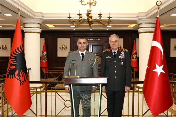 Genelkurmay Başkanı Gürak, Arnavutluk Genelkurmay Başkanı Kingji ile görüştü