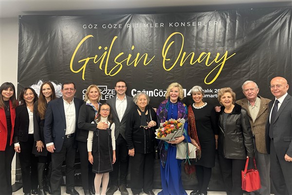 Gülsin Onay, Göz Göze Ritimler’de büyüledi