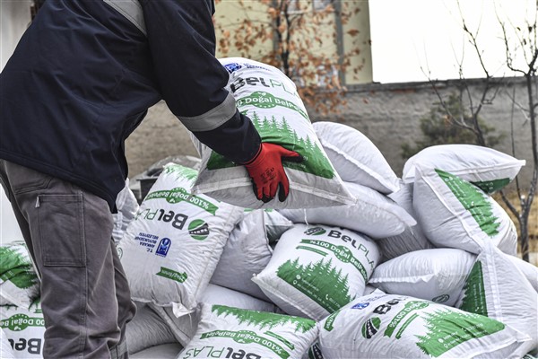 Ankara Büyükşehir Belediyesi pelet ve pelet sobası desteğine başladı