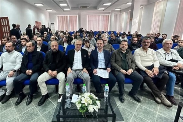 “Depremde Mühendis, Mimar ve Müteahhitlerin Hukuki Sorumlulukları” konulu seminer yapıldı