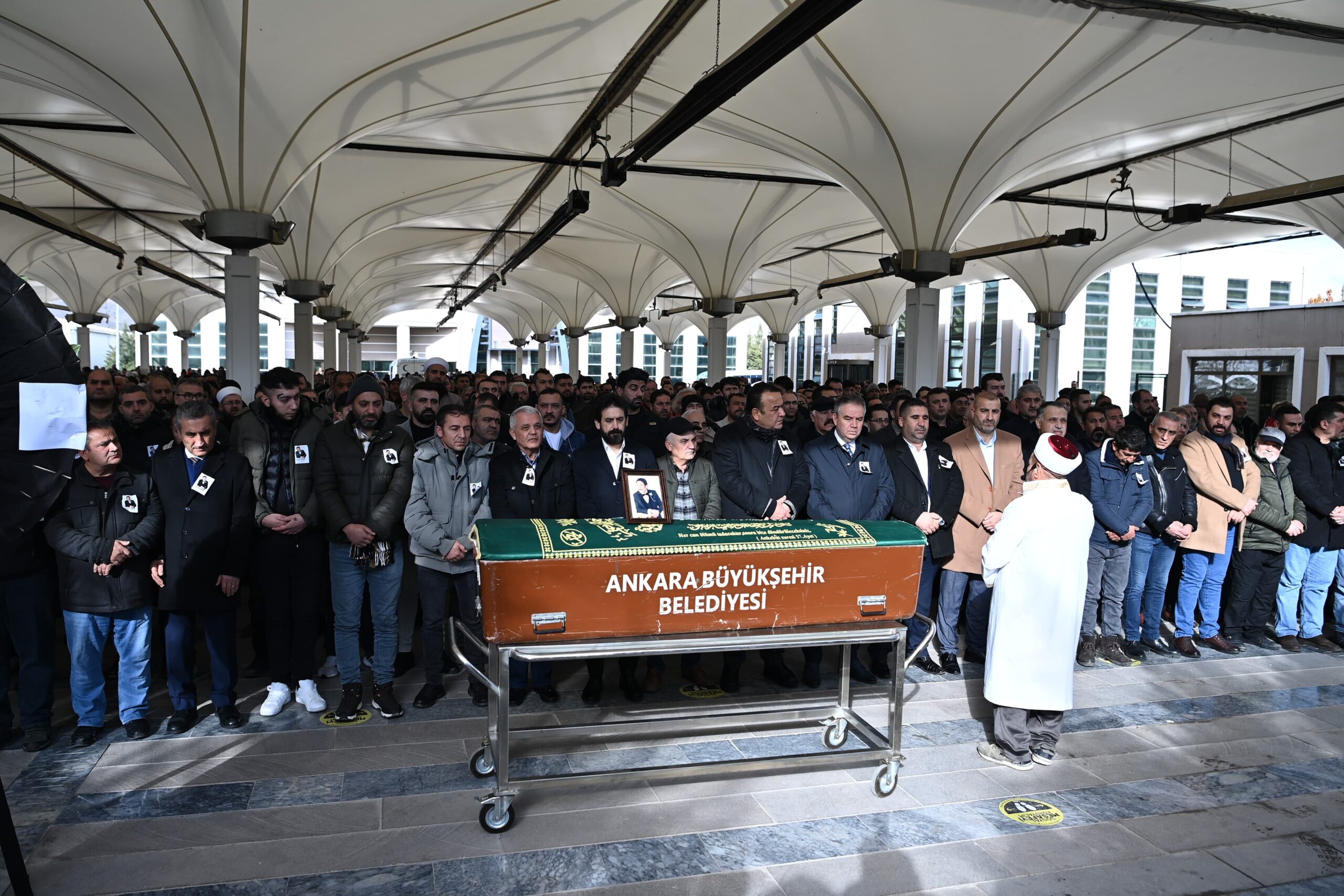 Ankaralı Turgut son yolculuğuna uğurlandı