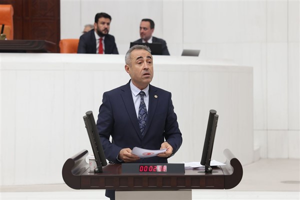 Karatutlu: Kahramanmaraş hala enkazın izlerini taşıyor