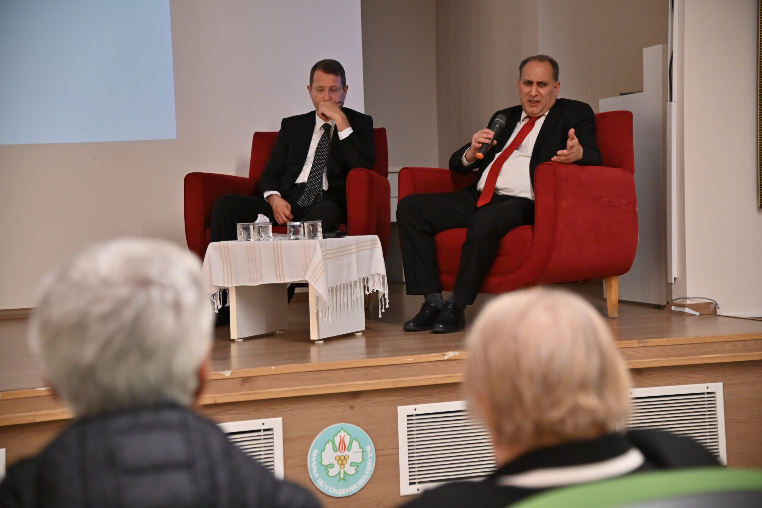 Manisa’da Dünya İnsan Hakları Günü’ne özel panel